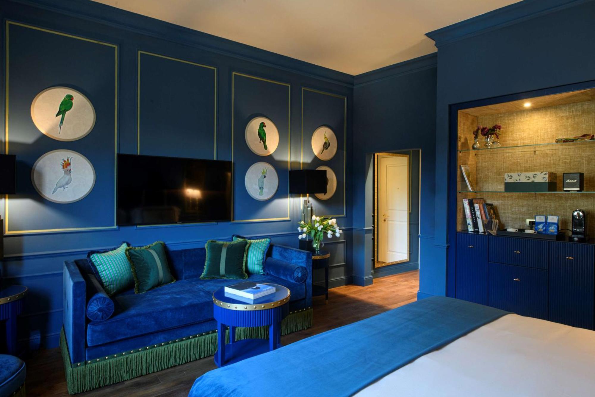 Junior King Suite